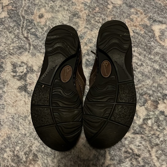 Earth origins dress shoes - Picture 2 of 4